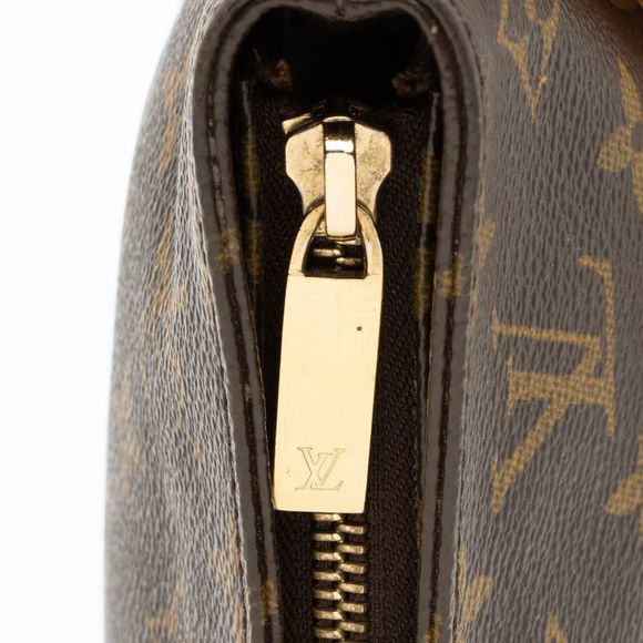 Louis Vuitton Vintage Monogram Canvas Trotteur Shoulder Bag - Picture 9 of 15